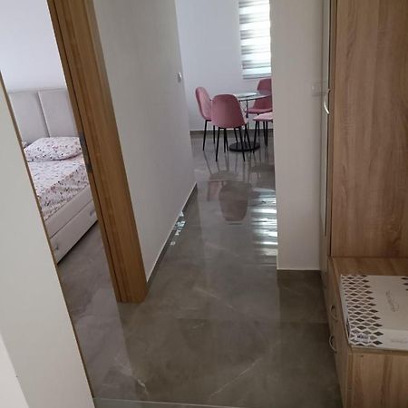 Luna Apartment Котор Екстер'єр фото