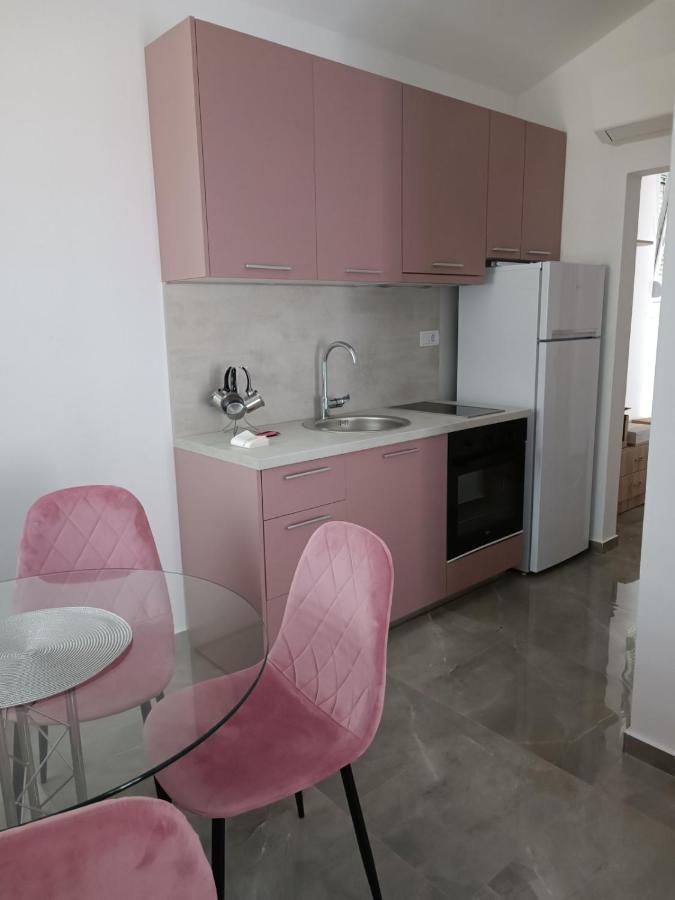 Luna Apartment Котор Екстер'єр фото